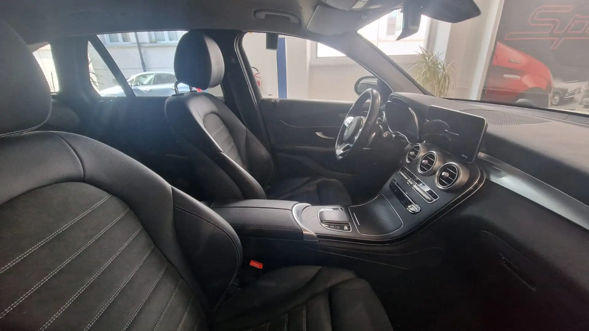 Mercedes-Benz GLC 300 GLC td-Phev Eq-Power Premium 4matic auto Bianco - 2