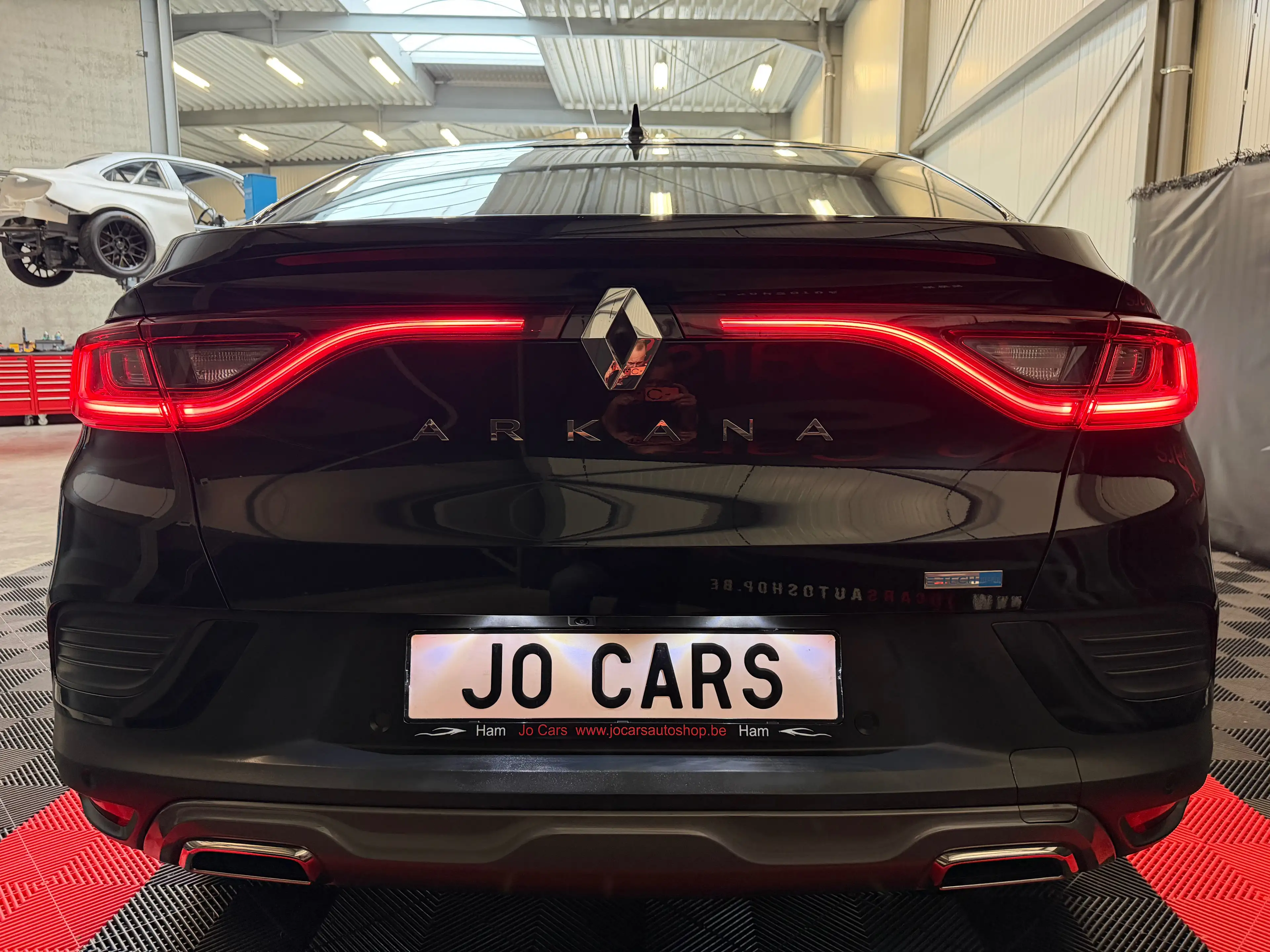 Renault Arkana E-TECH 1.6i R.S.Line/Led/360°/Ambi/Keyless/Carplay/Zv/Sv/Full/ — photo 6