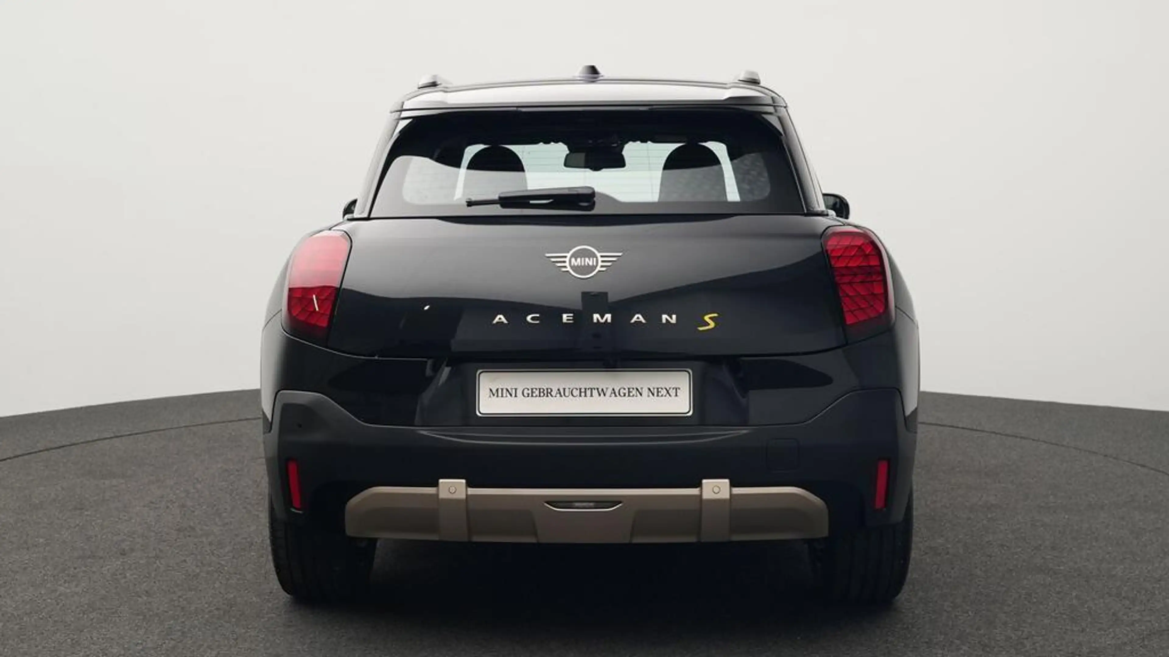 MINI Aceman Favoured Trim — photo 23