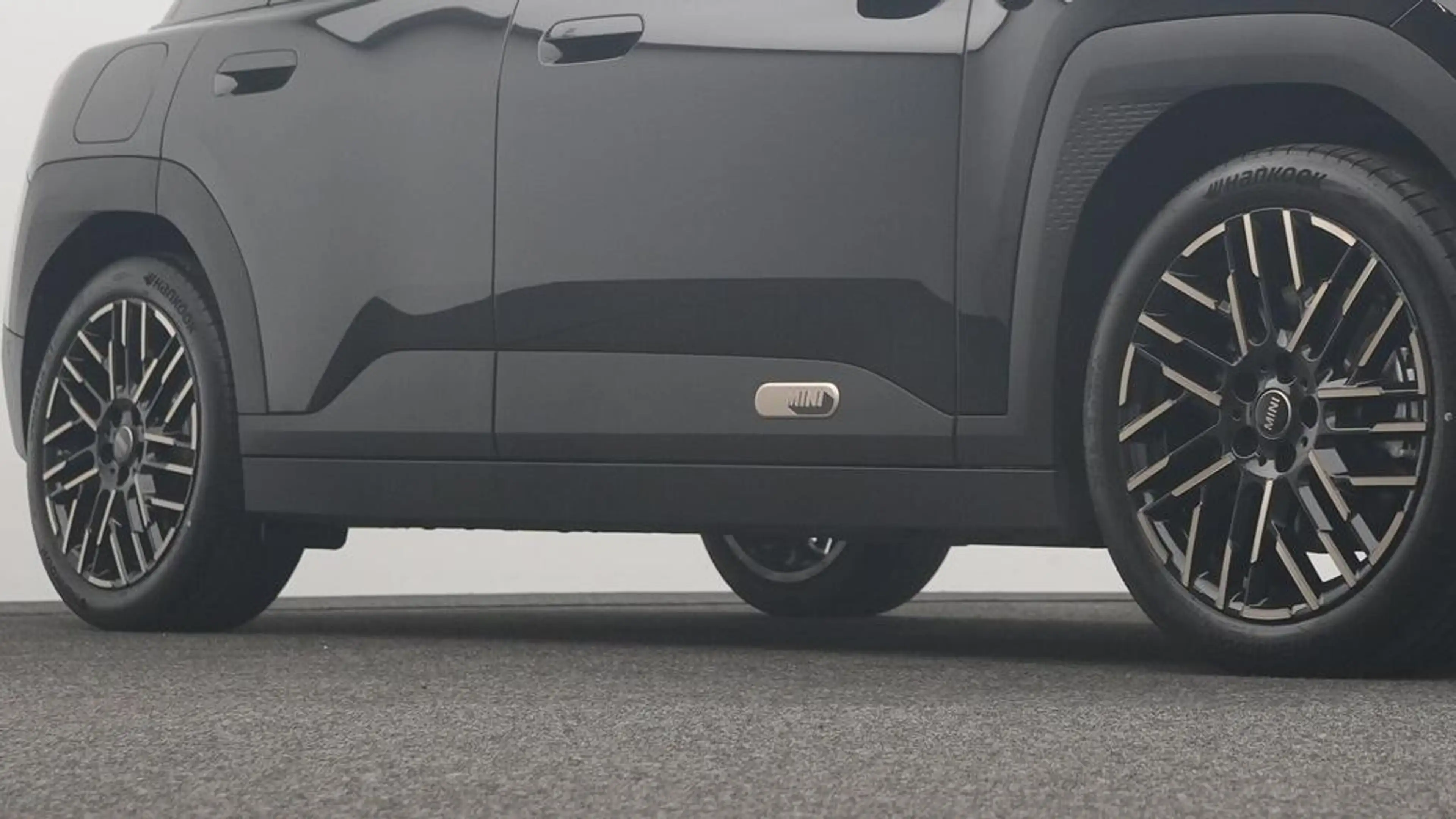 MINI Aceman Favoured Trim — photo 16