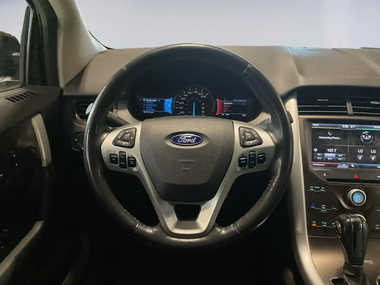 Ford Edge снимка Ford Edge