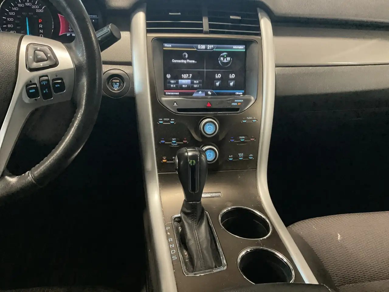 Ford Edge снимка Ford Edge