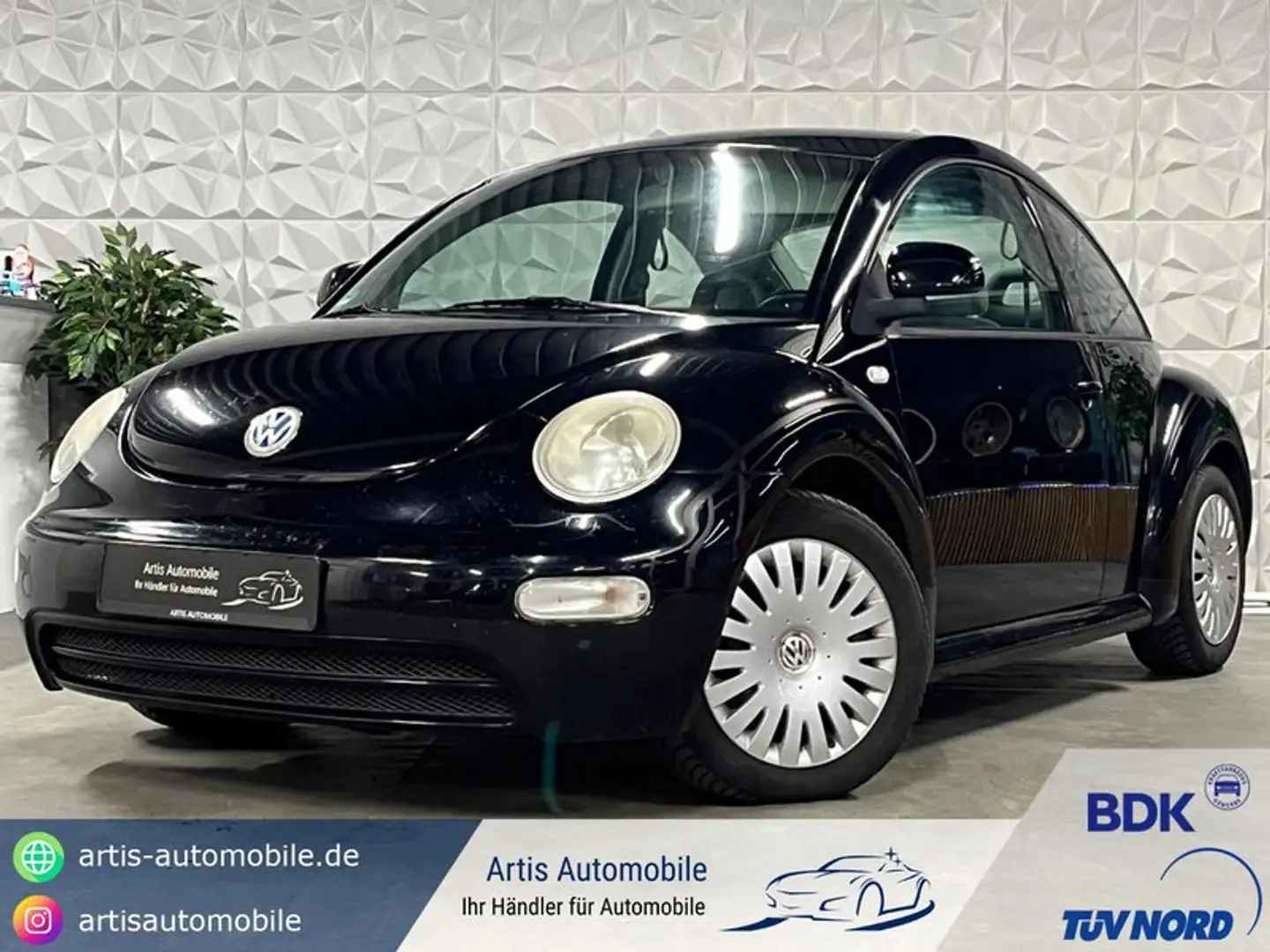 Volkswagen New Beetle 2.0 Schwarz - 1