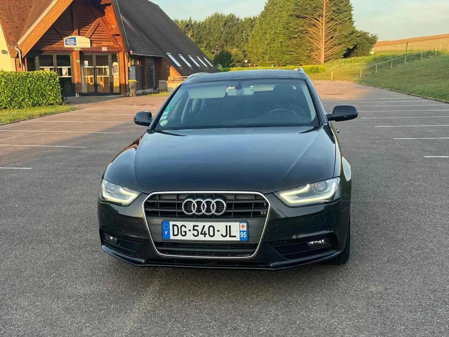 Audi A4 A4 Avant 2.0 TDI 150 Advanced Multitronic A Noir - 2