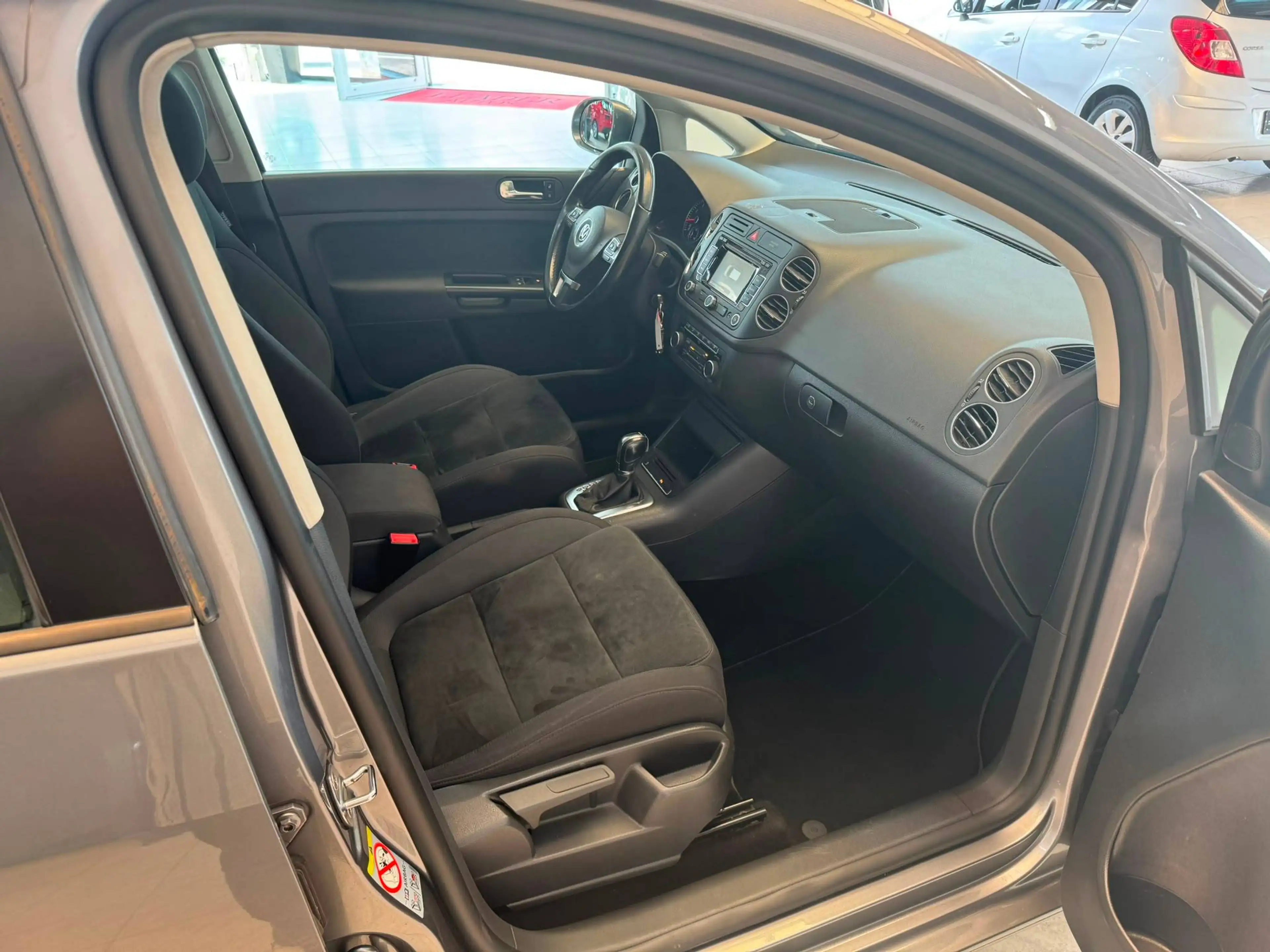 Volkswagen Golf Plus 🟩1.2i 105CV - AUTOMATIQUE - GPS - HIGHLINE — photo 10