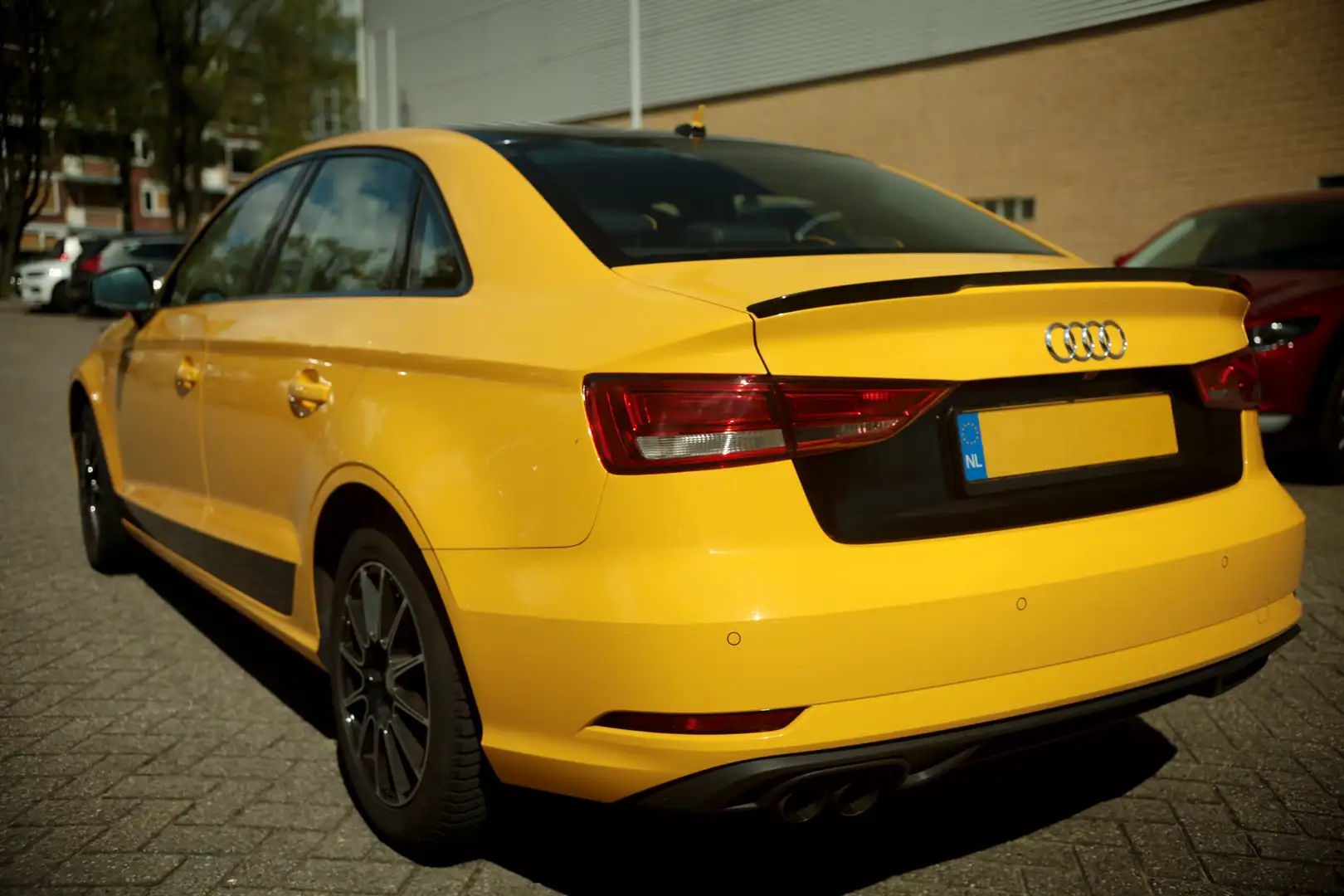 Audi A3 A3 1.4 TFSI cylinder S tronic exclusive Geel - 1