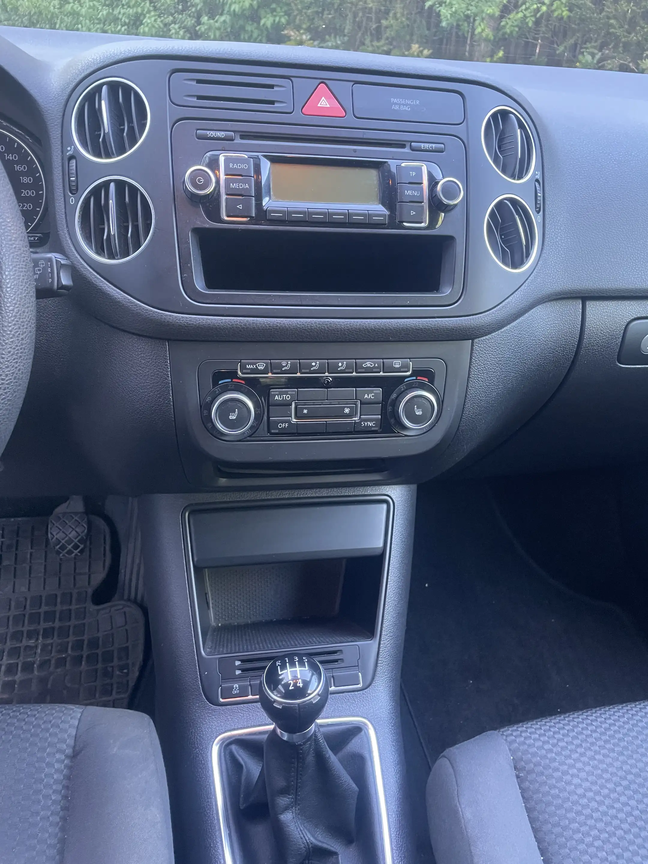 Volkswagen Golf Plus Trendline — photo 14