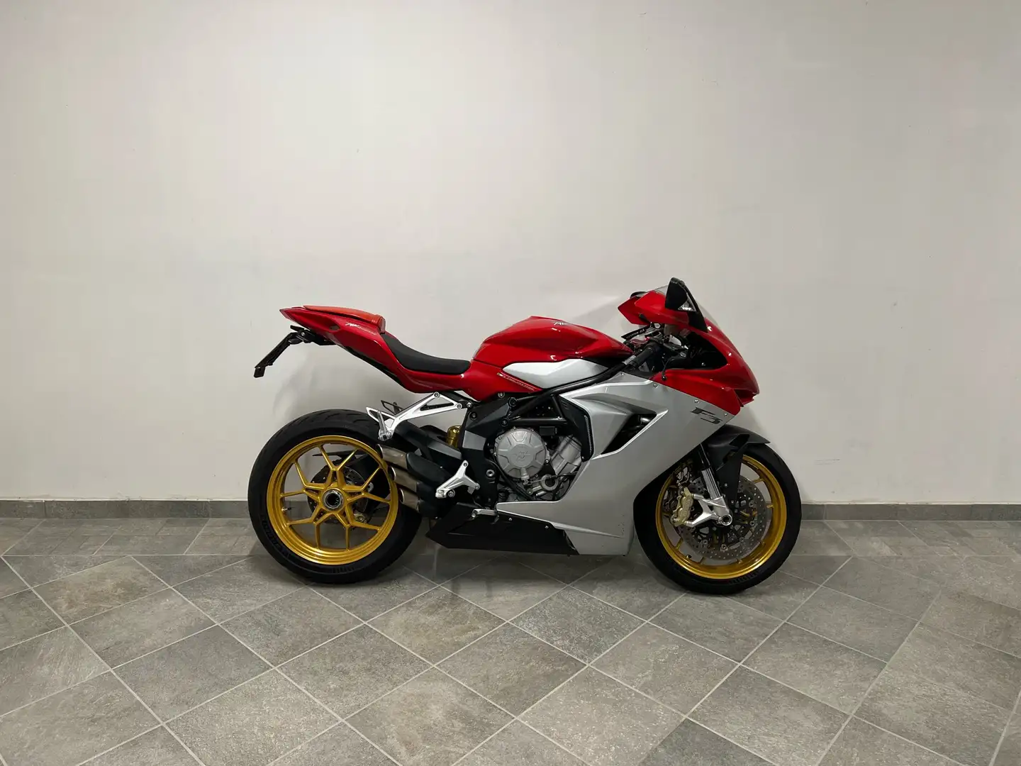 MV Agusta F3 EAS Roşu - 1