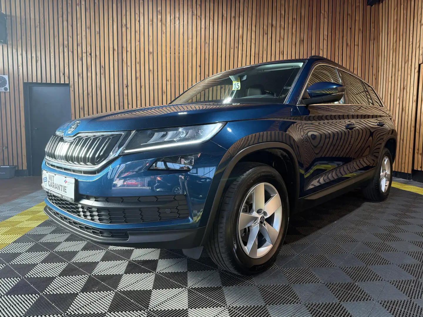Skoda Kodiaq 2,0 TDI DSG *Navi*LED*AHK*DCC*Kessy*ACC* Blau - 1