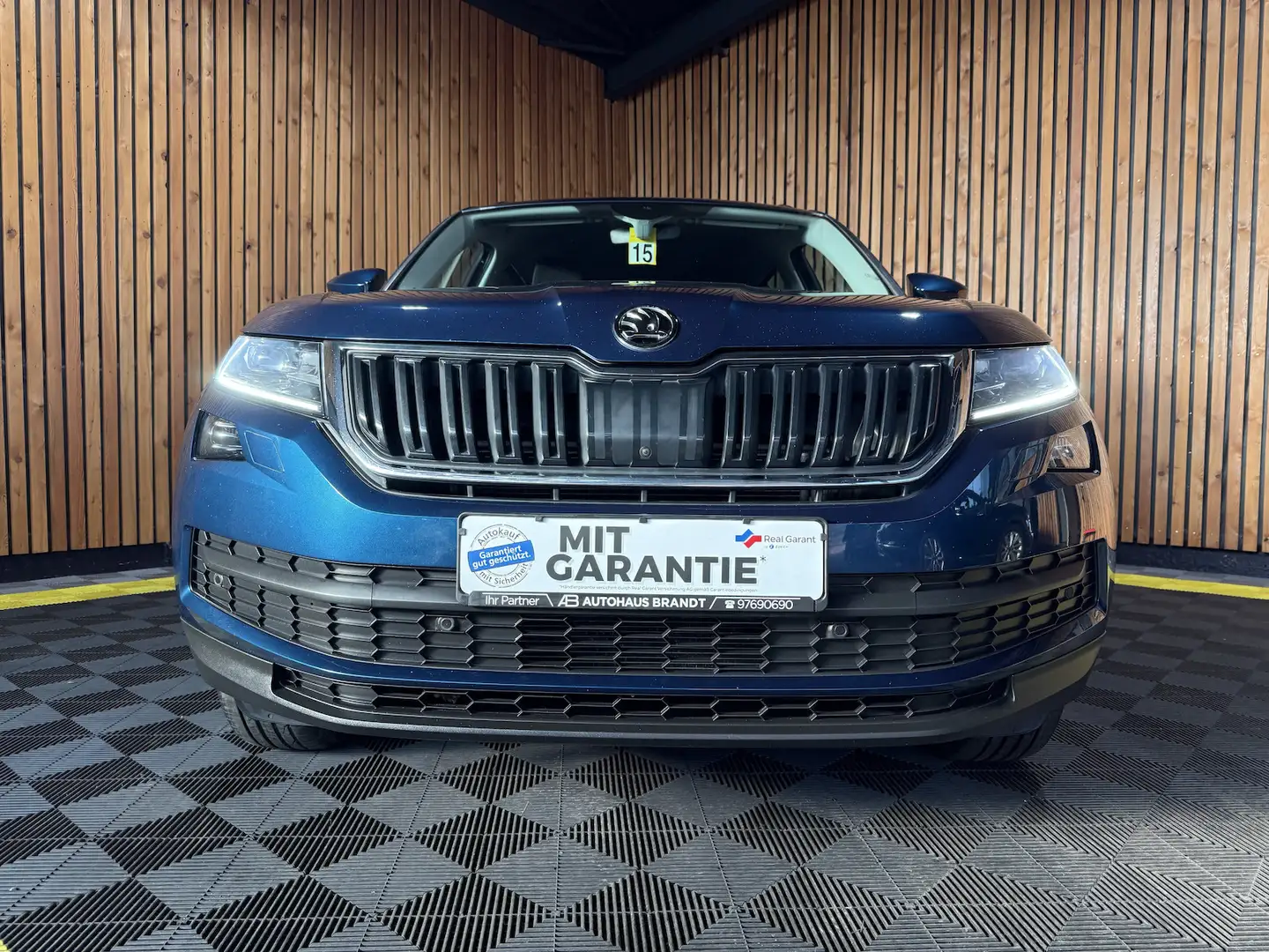 Skoda Kodiaq 2,0 TDI DSG *Navi*LED*AHK*DCC*Kessy*ACC* Blau - 2