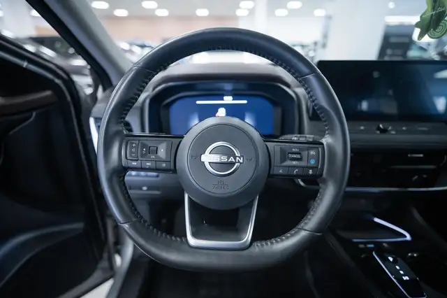 Nissan X-Trail view 11