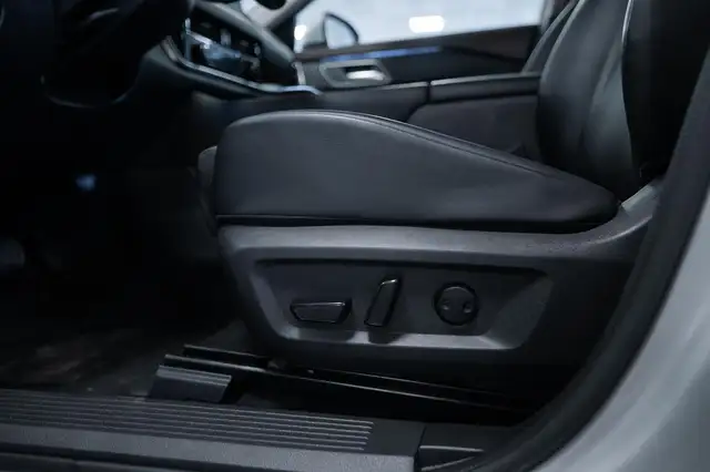Nissan X-Trail view 6