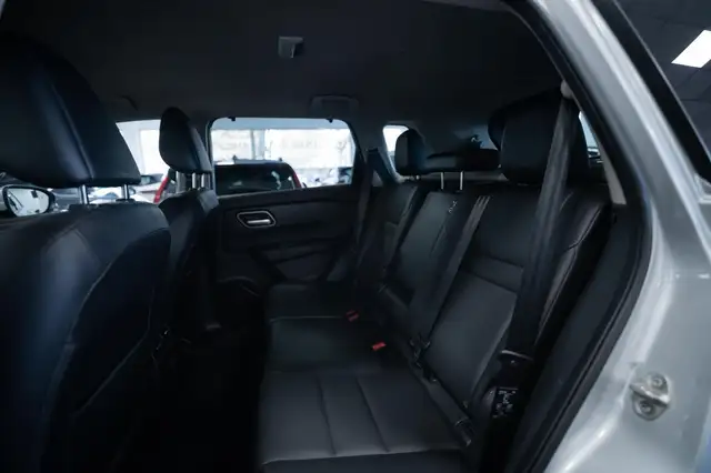 Nissan X-Trail view 8
