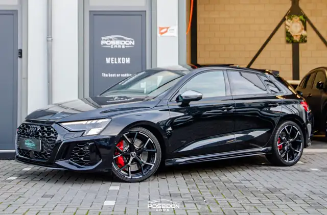 Audi RS3 Sportback 2.5 TFSI Quattro HULK | PANO | MEMORY |