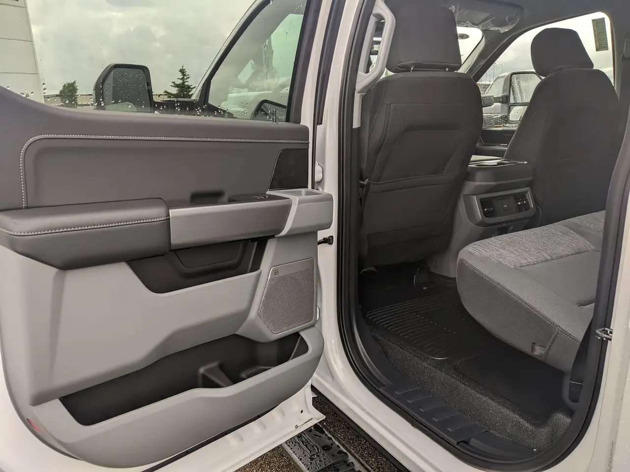 Ford F 350 снимка Ford F 350