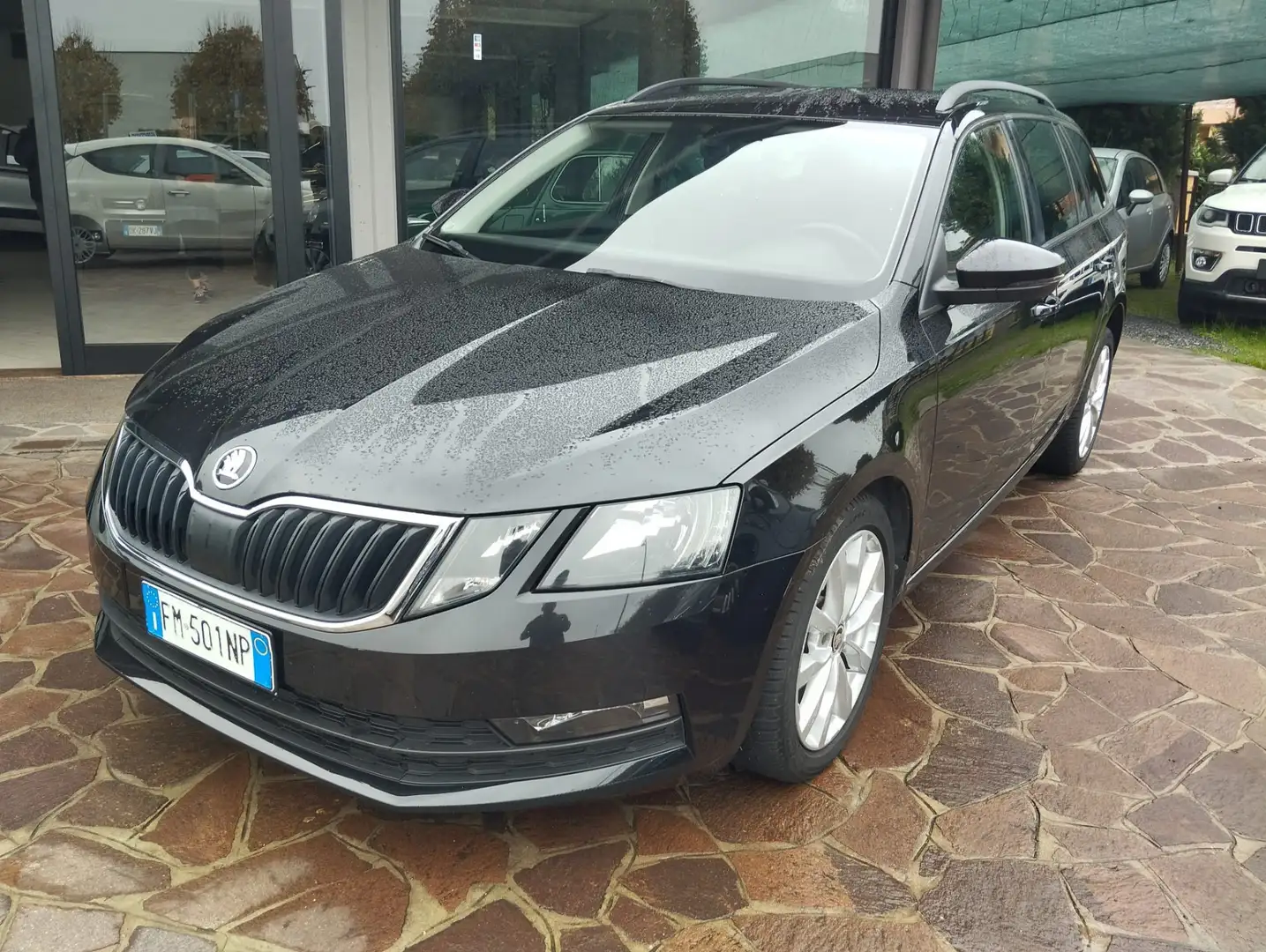 Skoda Octavia Wagon 1.6 tdi Executive 115cv NEOPATENTATI GARANZI Negro - 1