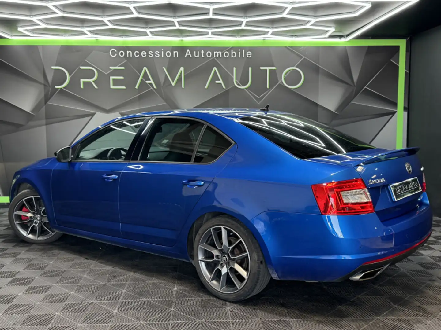 Skoda Octavia 2.0 TSI 220CH RS DSG6 - 2