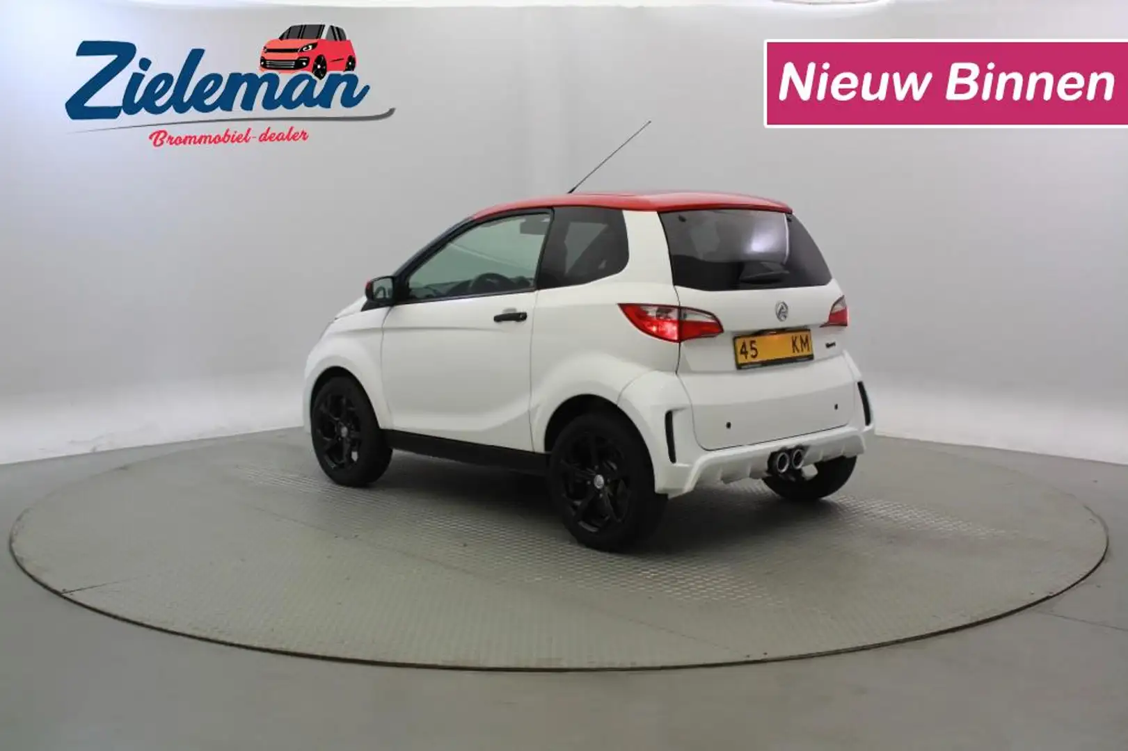 Aixam Sport - 2022 - 4.930 km - Camera, Leer Wit - 2