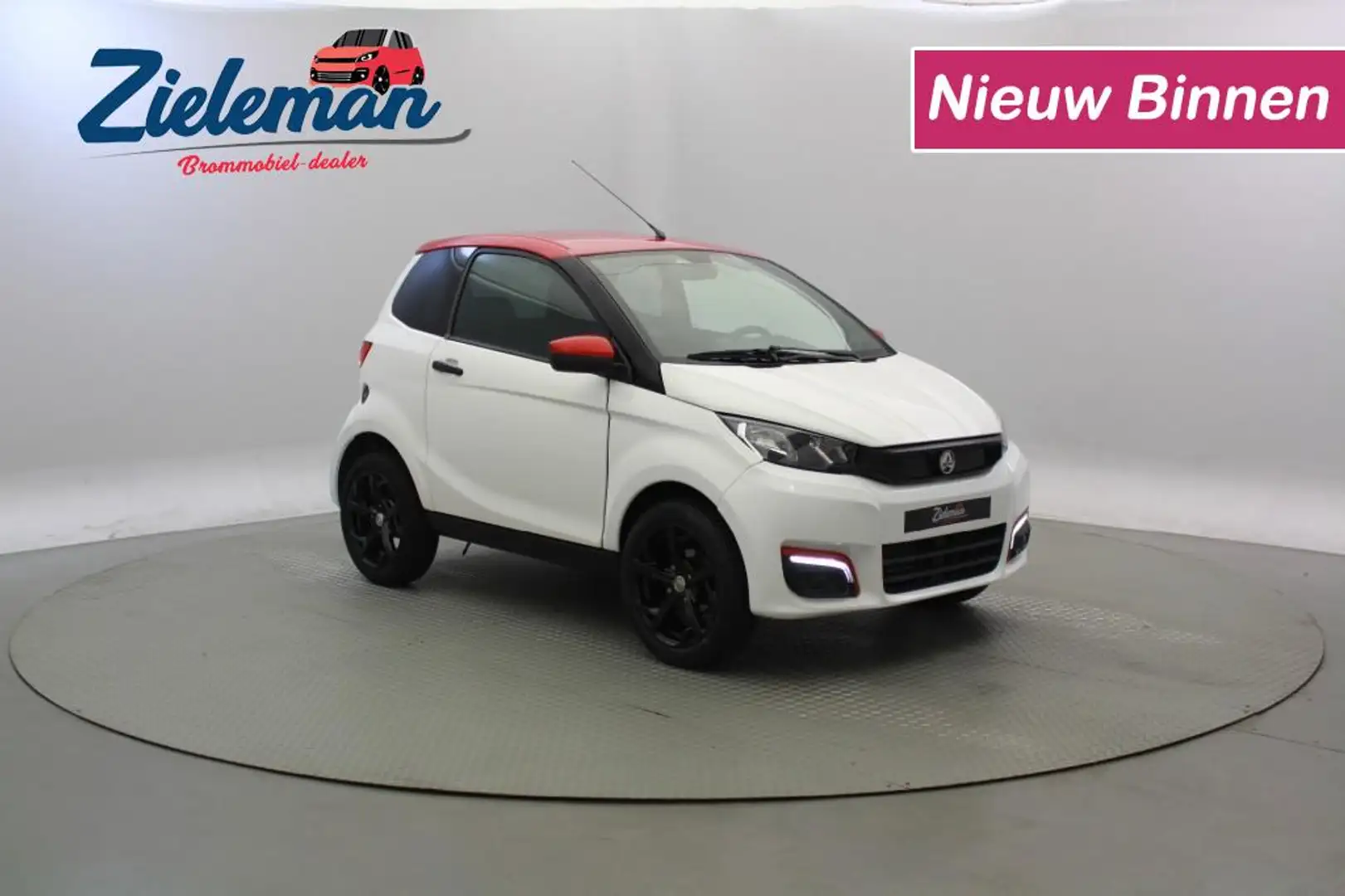 Aixam Sport - 2022 - 4.930 km - Camera, Leer Wit - 1