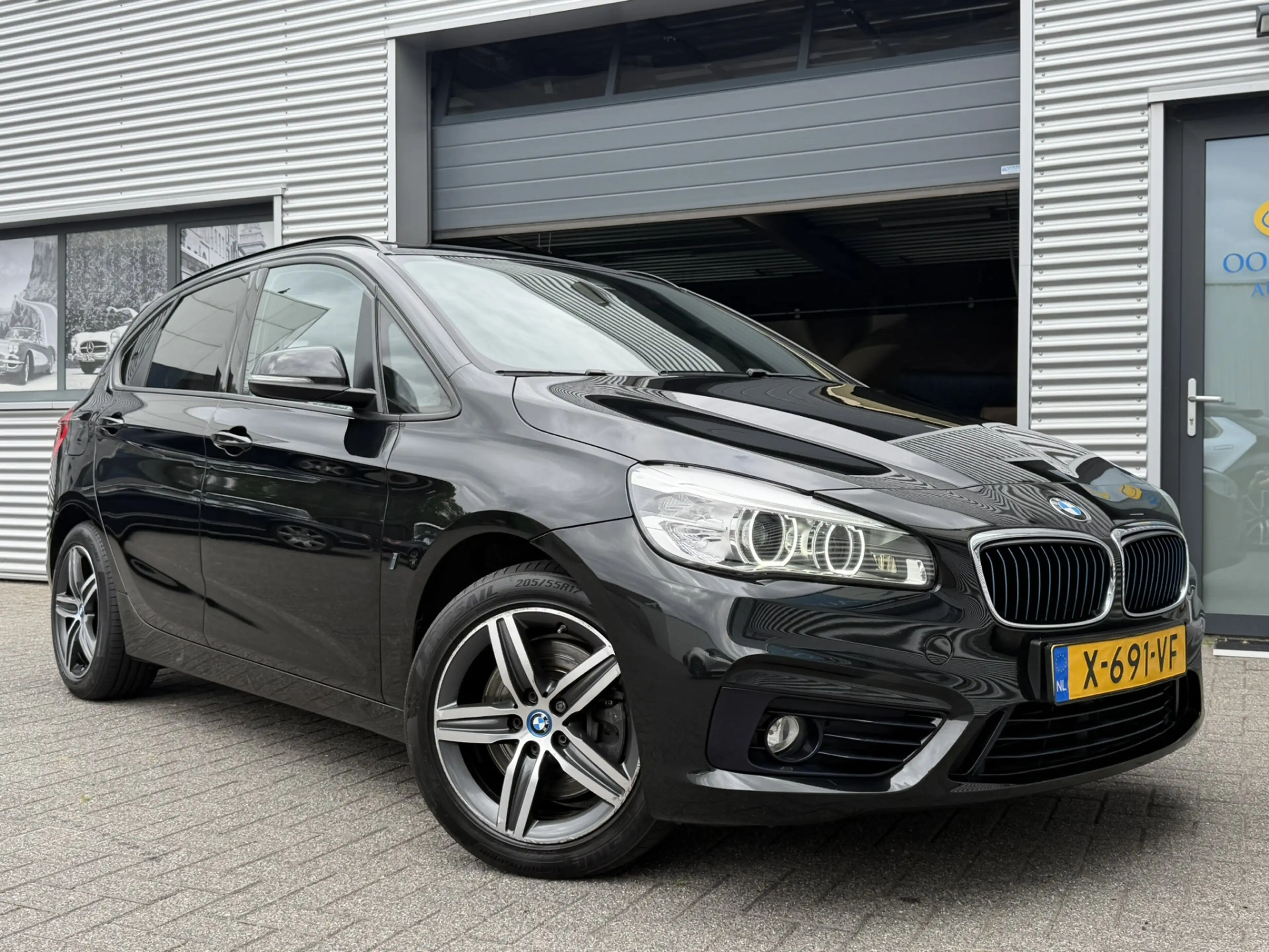 BMW 225 2-serie Active Tourer 225xe iPerformance High Exec — photo 20
