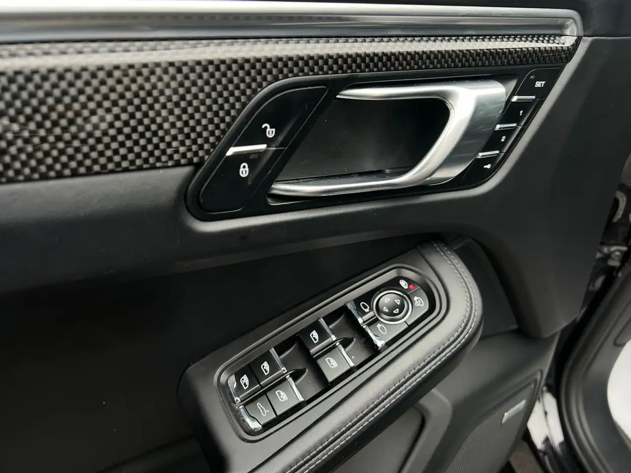 Porsche Macan снимка Porsche Macan