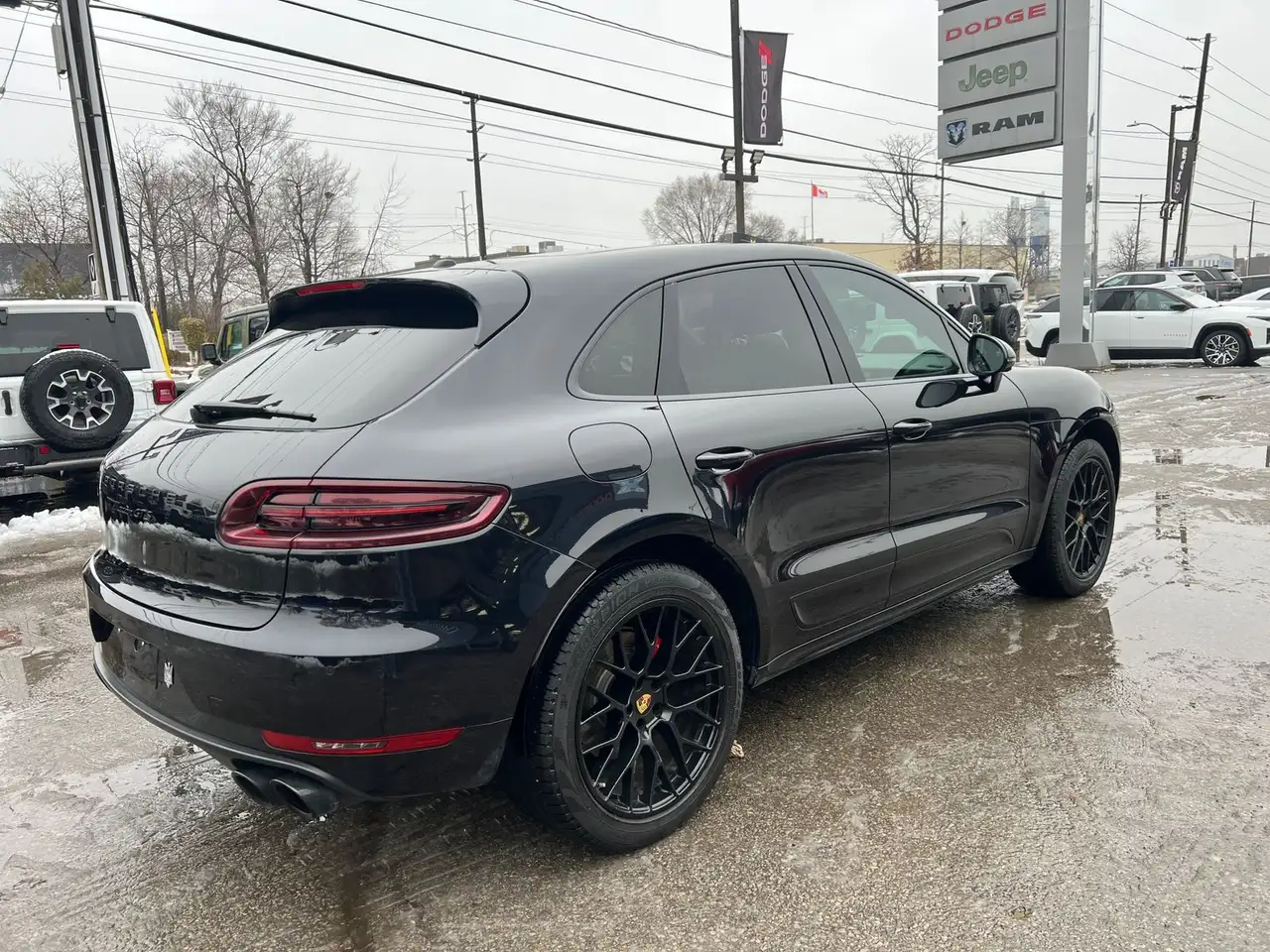 Porsche Macan снимка Porsche Macan
