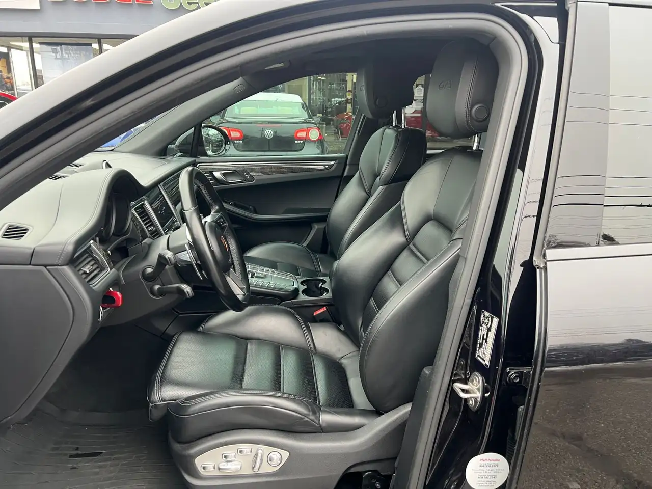 Porsche Macan снимка Porsche Macan
