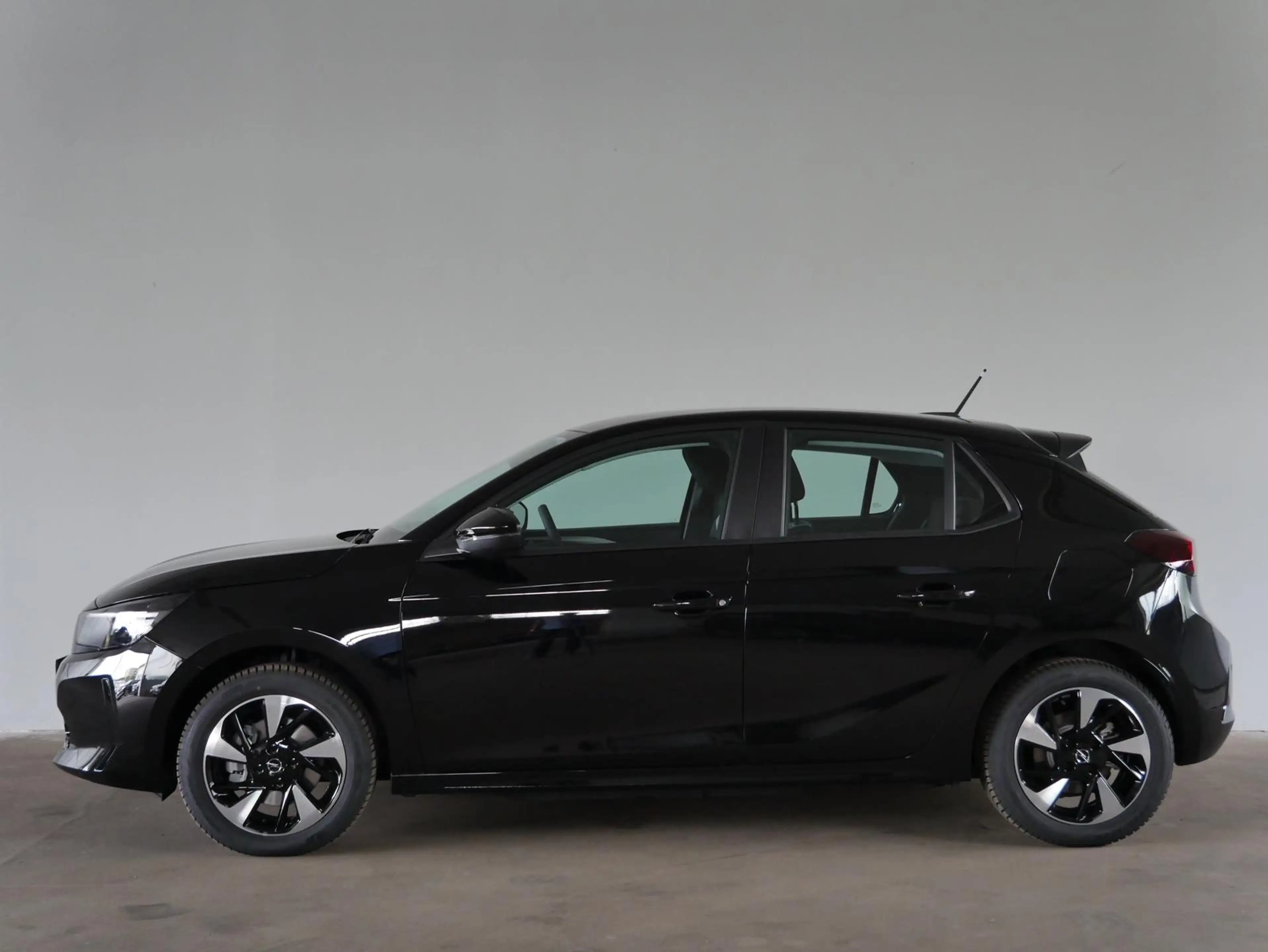 Opel Corsa-e Corsa Electric Edition | Wärmepumpe | 3 Phasen | — photo 3