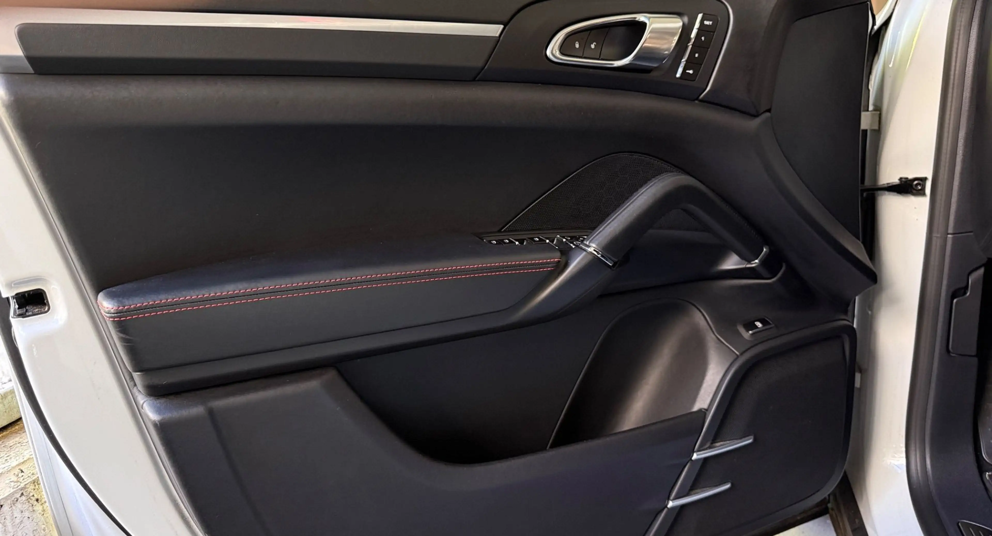 Porsche Cayenne II S *TOP-Ausstattung +Servicegepflegt PHEV Hybri — photo 11
