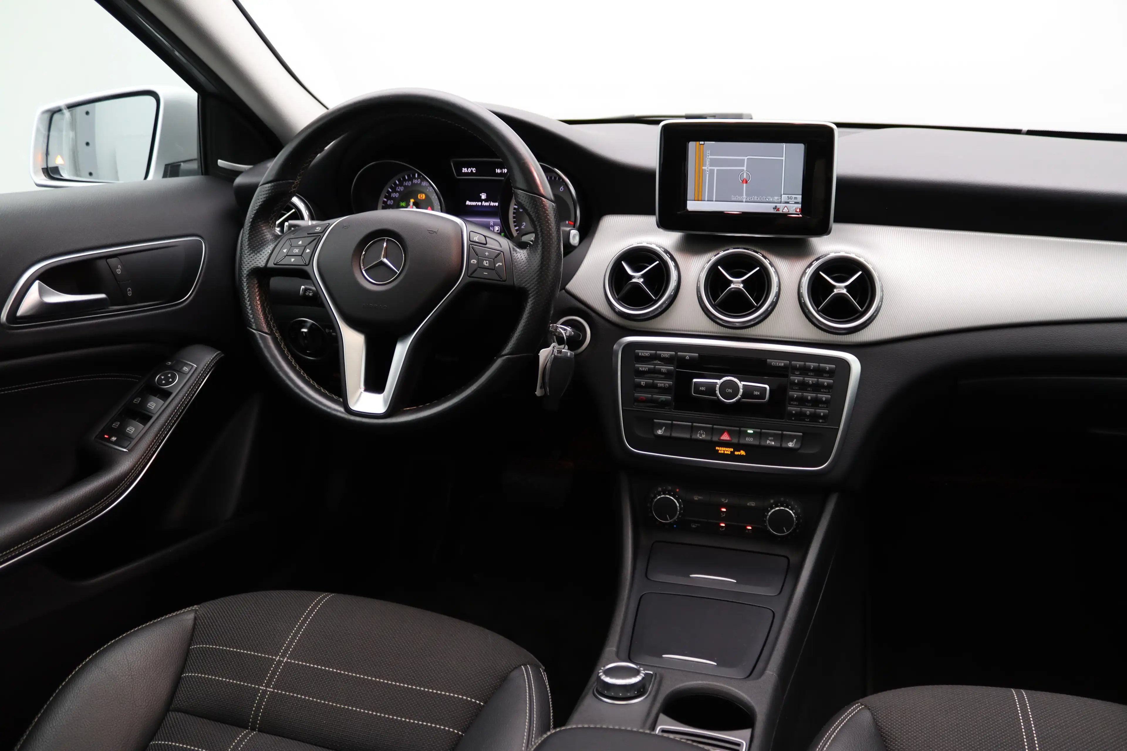 Mercedes-Benz GLA 200 Ambition Comfort | Airco | Bandenspanningscontrole — photo 15