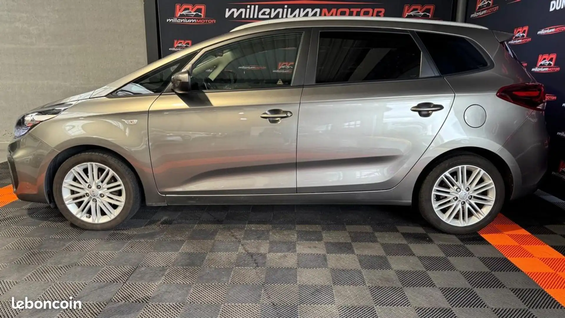 Kia Carens active 1.7 crdi 115 cv 7 places garantie 6 mois Gris - 2