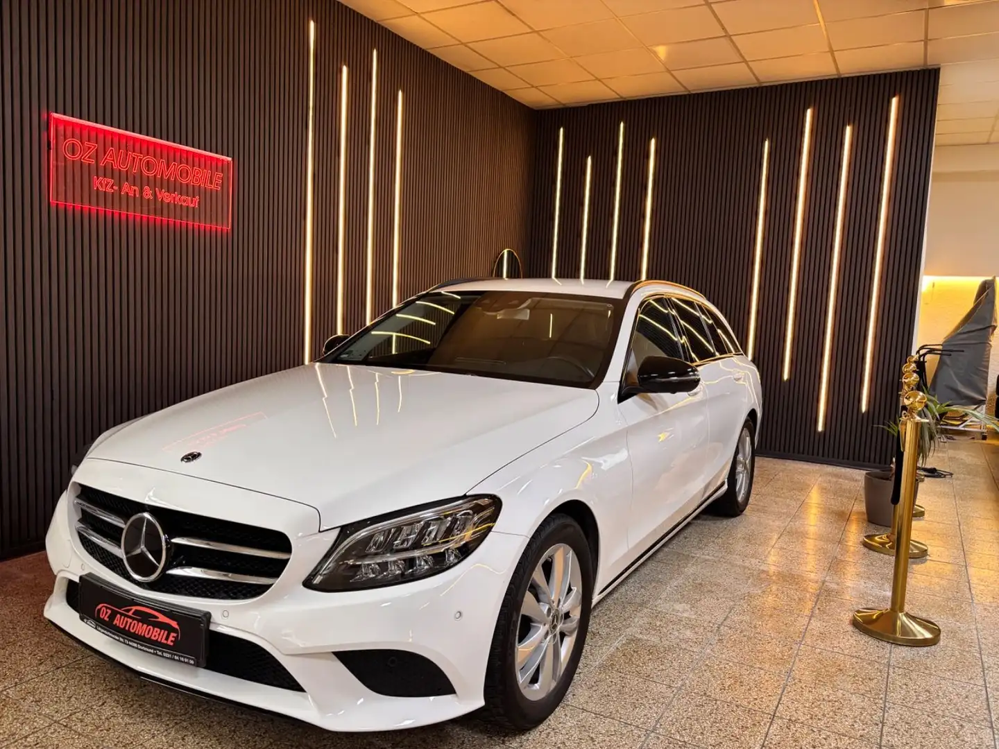 Mercedes-Benz C 180 C T-Modell Navi 360° AHK Blanc - 2