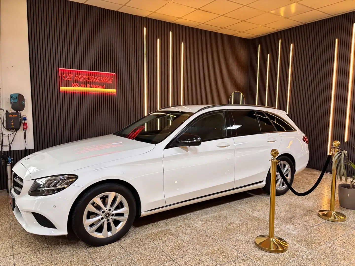 Mercedes-Benz C 180 C T-Modell Navi 360° AHK Blanc - 1