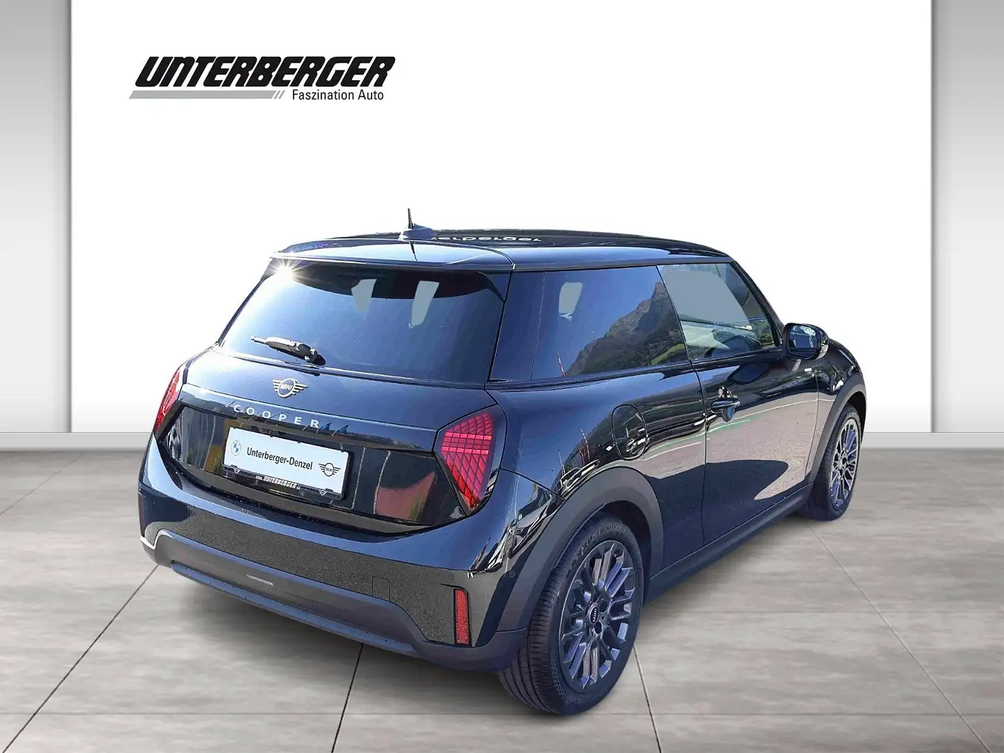 MINI Cooper C Blackyard Schwarz - 2