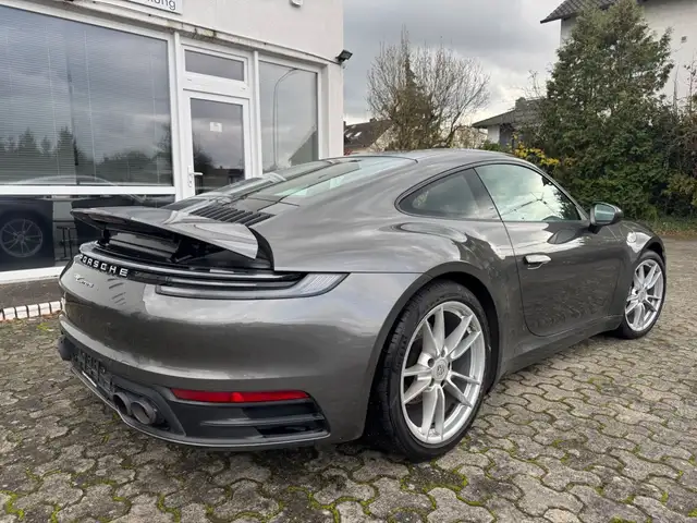 Porsche 992 Carrrera PDK*Mit Werksgarantie bis 02/2026