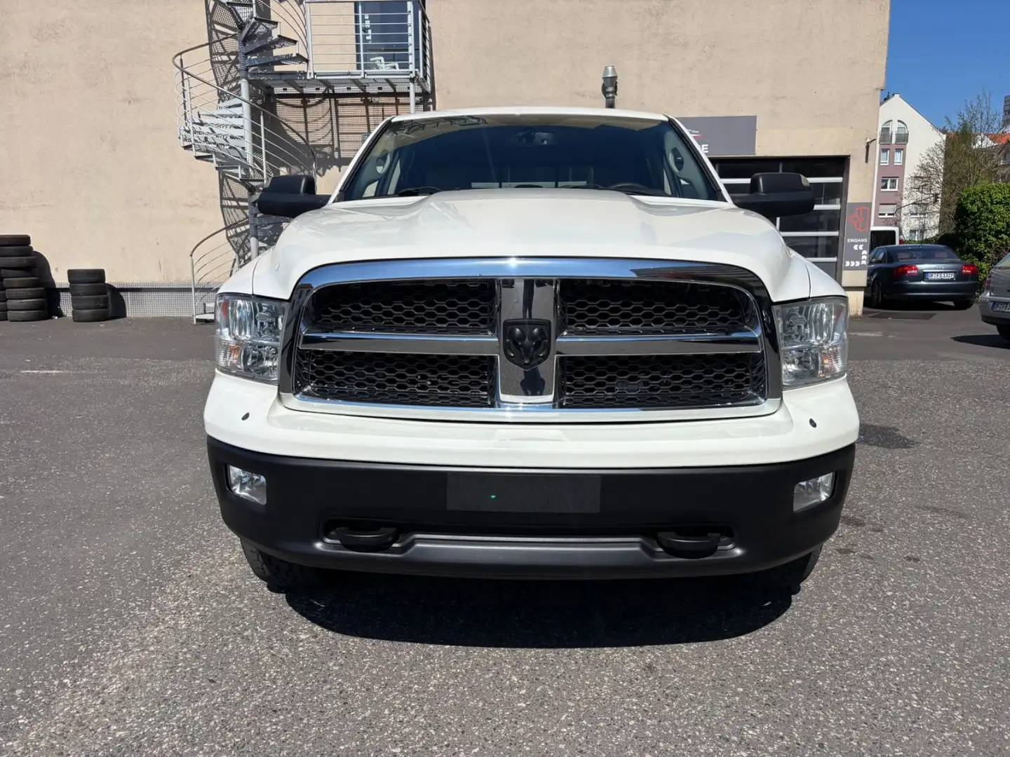 Dodge RAM 5.7 V8 4x4 CrewCab *LPG Gas BigFoot Laremie* Fehér - 2