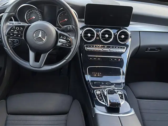 Mercedes-Benz C-Class view 13