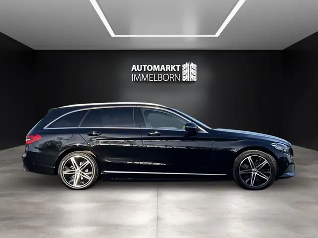 Mercedes-Benz C-Class view 10