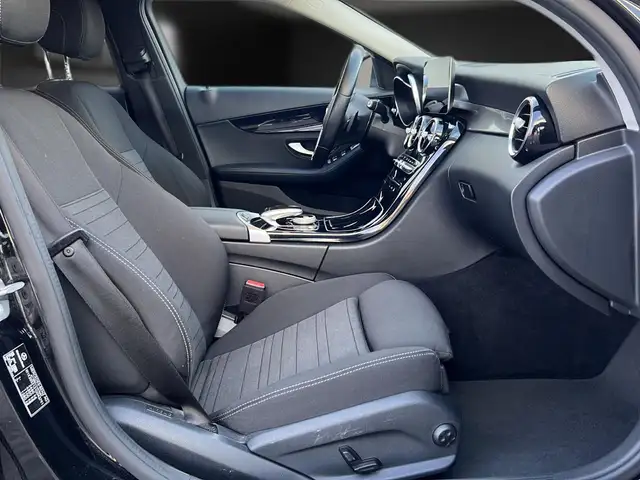 Mercedes-Benz C-Class view 11
