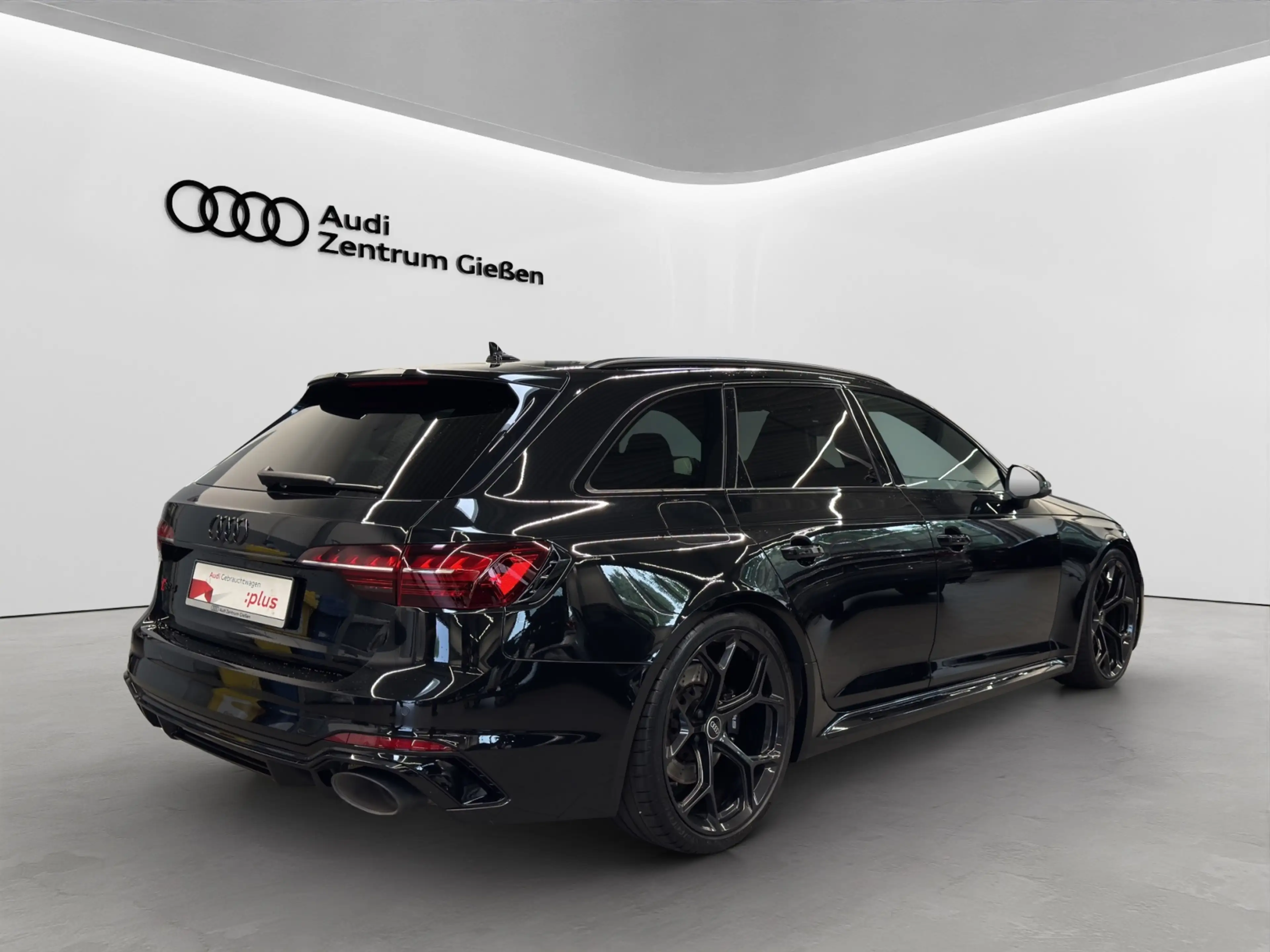 Audi RS4 RS 4 Avant 2.9 TFSI quattro Black competition p... — photo 6