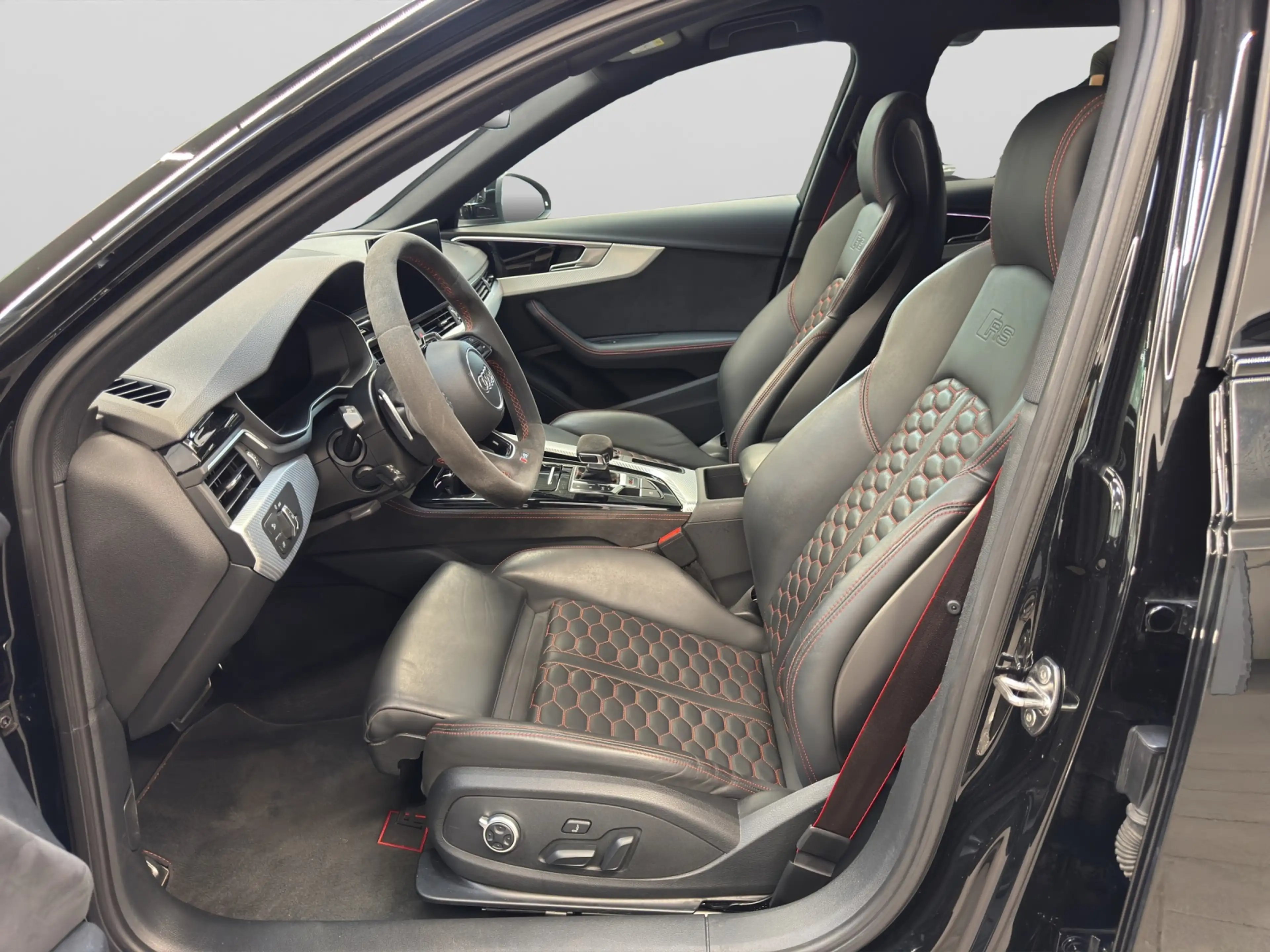 Audi RS4 RS 4 Avant 2.9 TFSI quattro Black competition p... — photo 12