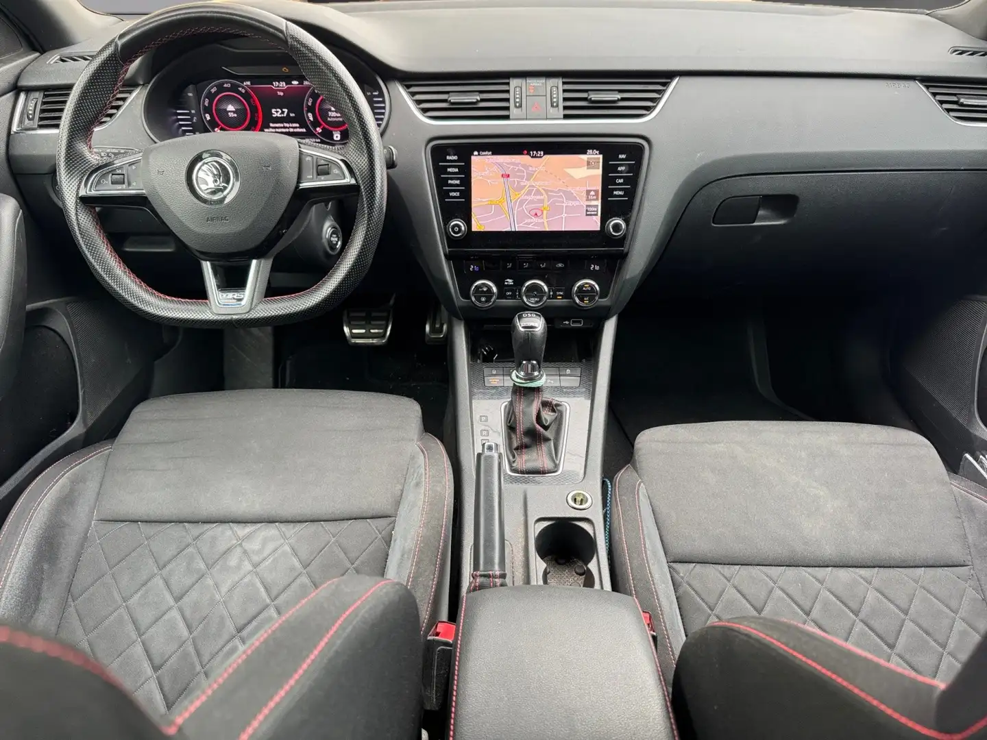 Skoda Octavia RS Blanc - 2