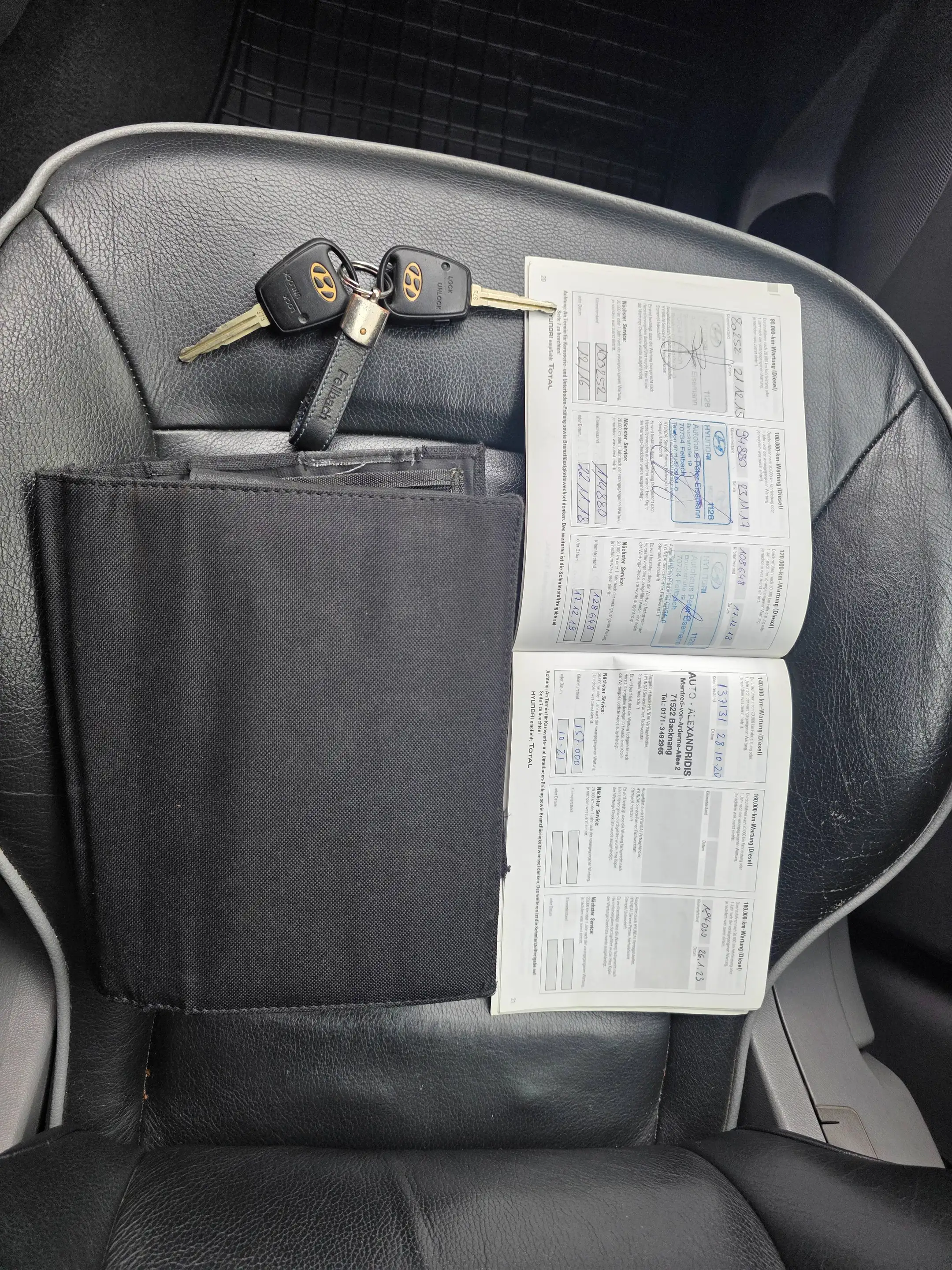 Hyundai H-1 Travel Premium — photo 15