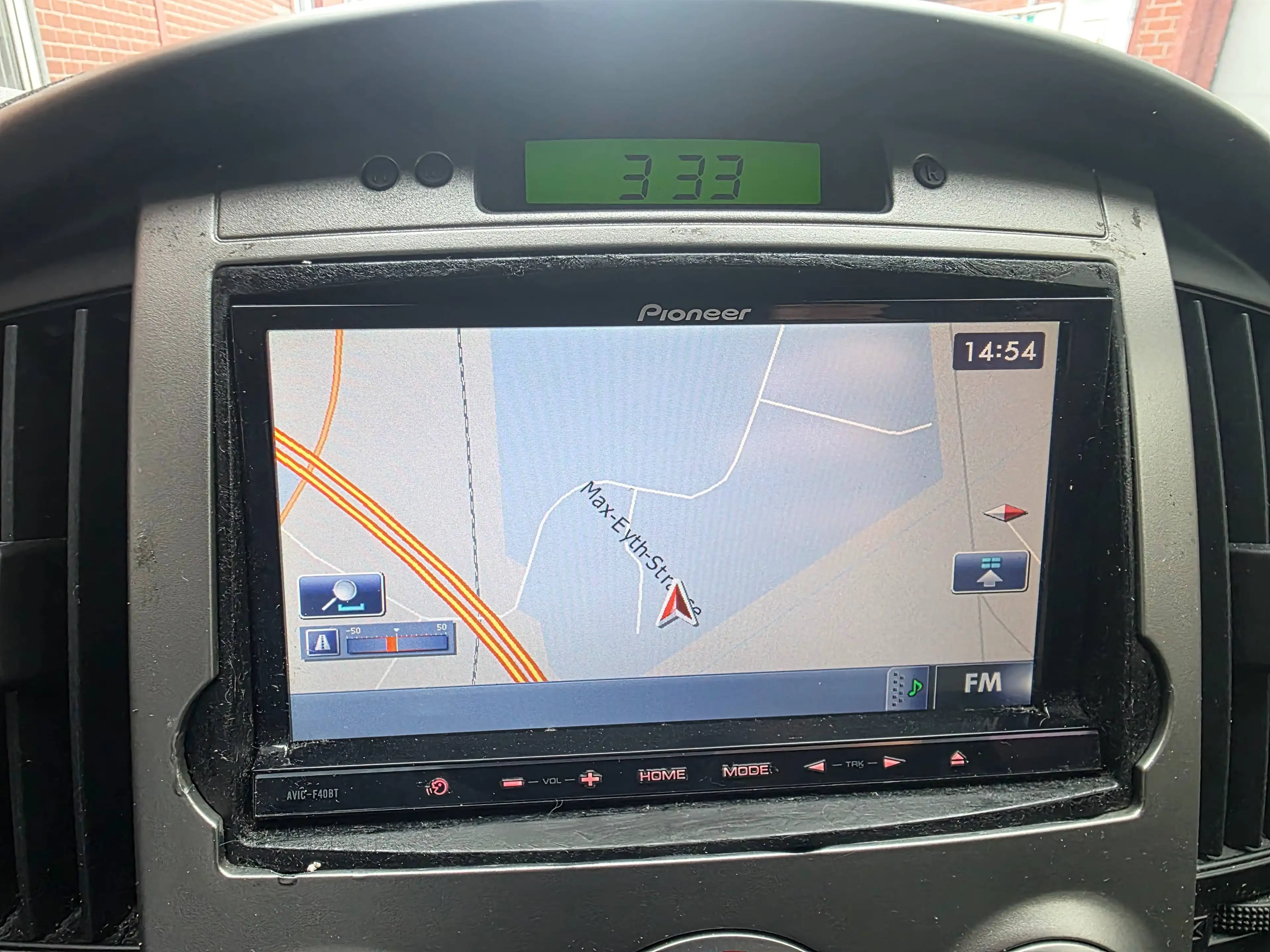 Hyundai H-1 Travel Premium — photo 14