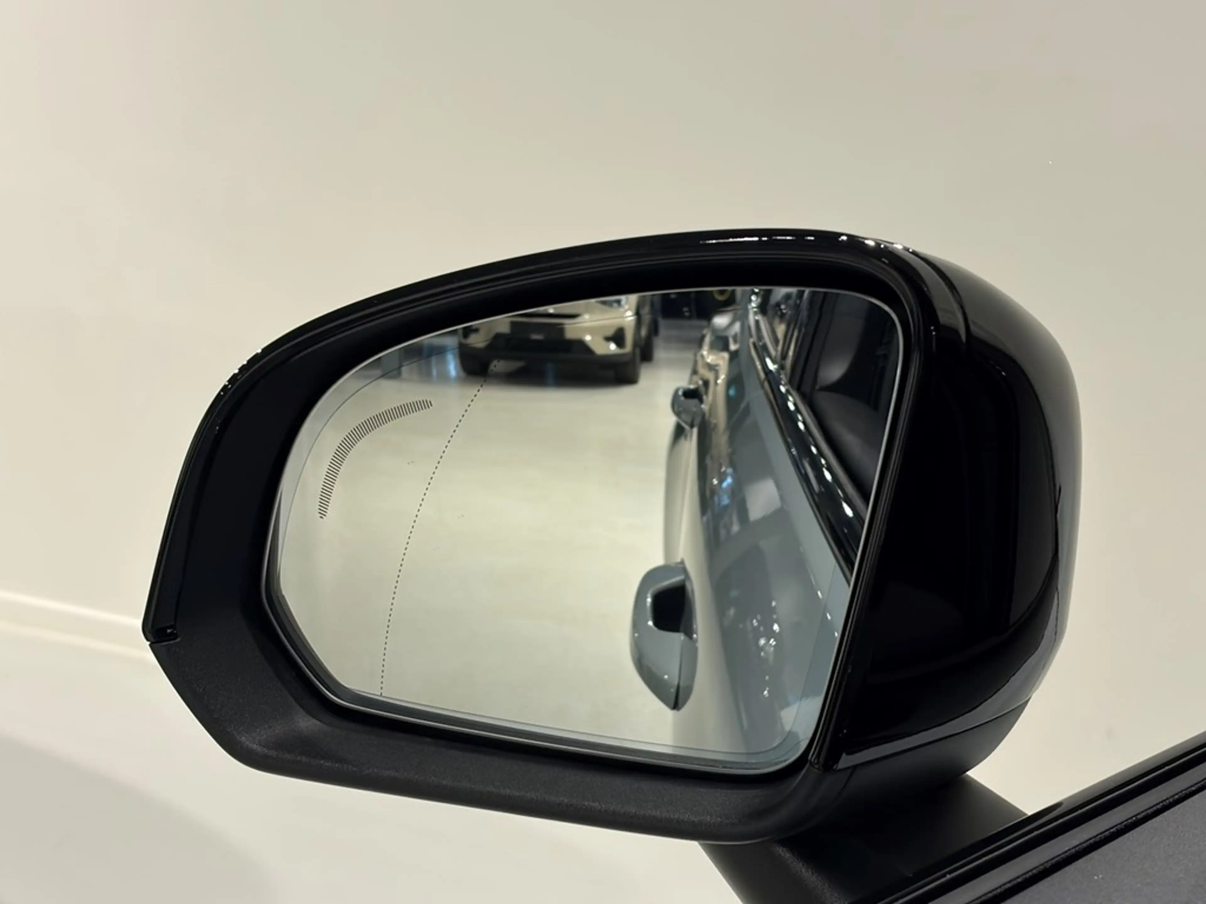 Volvo EC40 Recharge Extended Range — photo 7