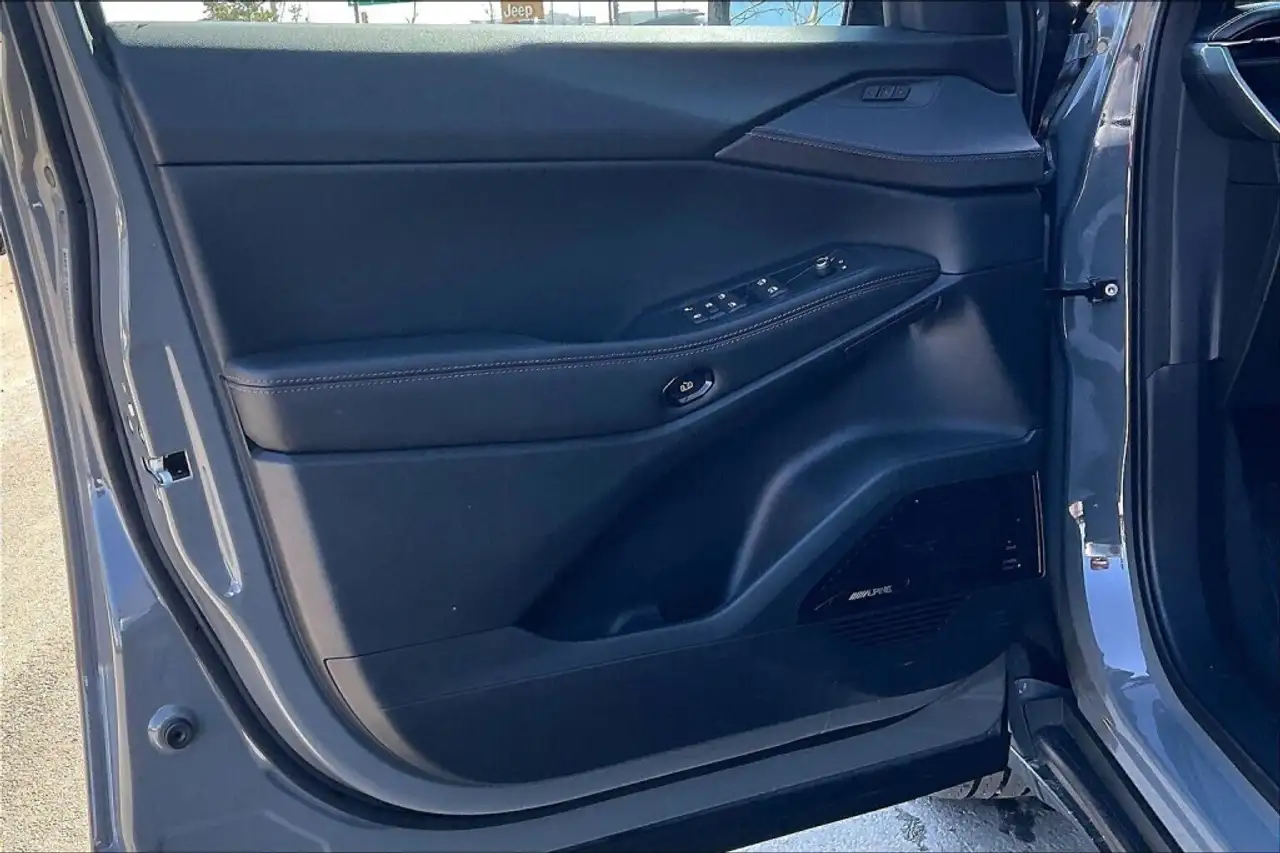 Jeep Cherokee снимка Jeep Cherokee