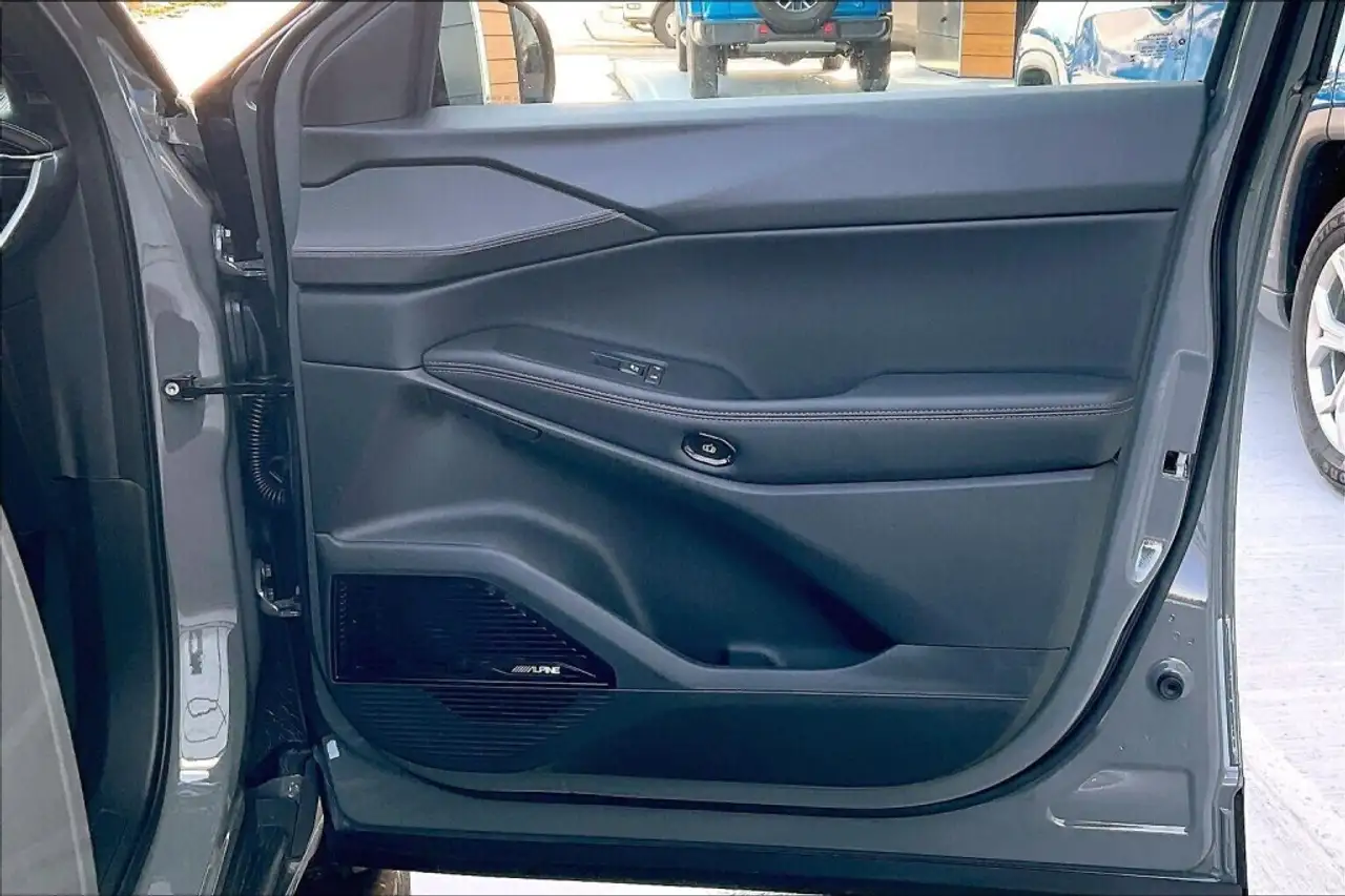 Jeep Cherokee снимка Jeep Cherokee