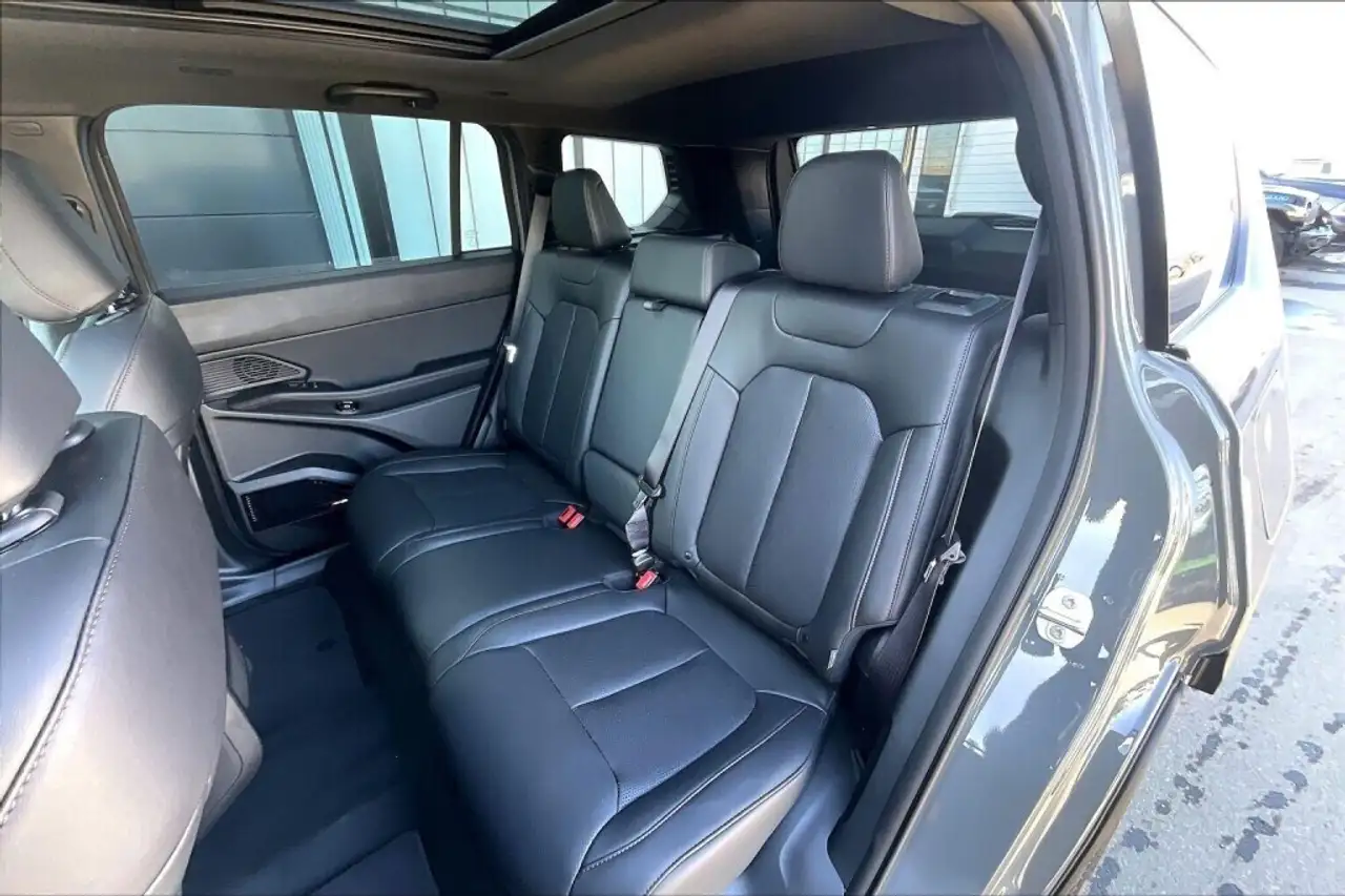 Jeep Cherokee снимка Jeep Cherokee