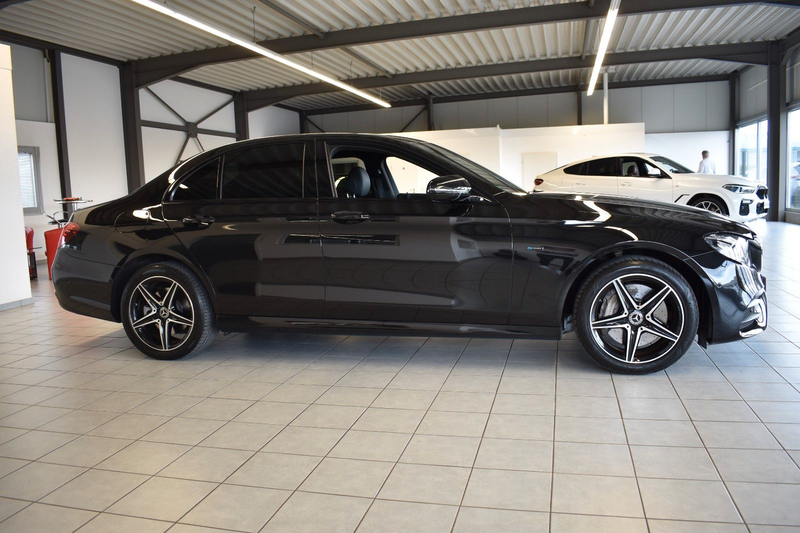 Mercedes-Benz E 220 / E300de AMG-LINE/NIGHT-P./WIDESCREEN/AMBI — photo 8