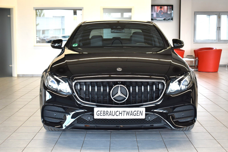 Mercedes-Benz E 220 / E300de AMG-LINE/NIGHT-P./WIDESCREEN/AMBI — photo 2